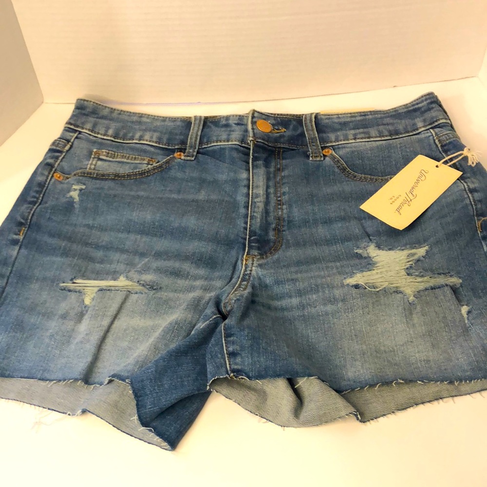 Women shorts